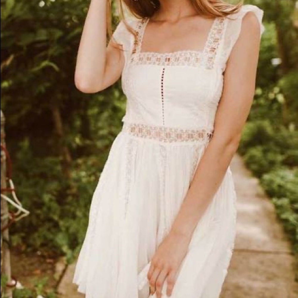 Free People | Boho | Lace | Dress w/ cutouts | NWT| Size S/P